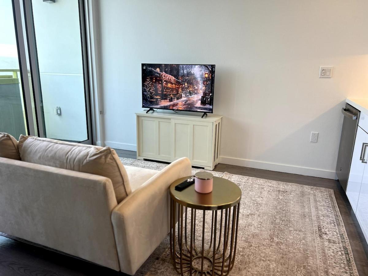 Cozy In Santa Monica Parking, Gym, Pool * Los Angeles